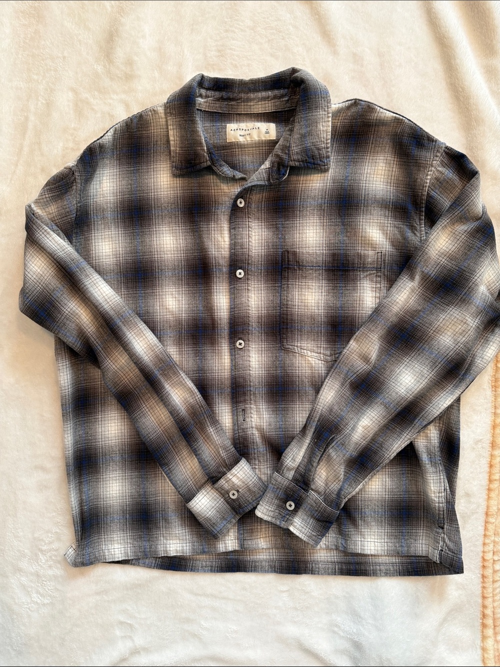 Aeropostale Navy and Gray Plaid Long-Sleeve Flannel Button-Down Shirt M